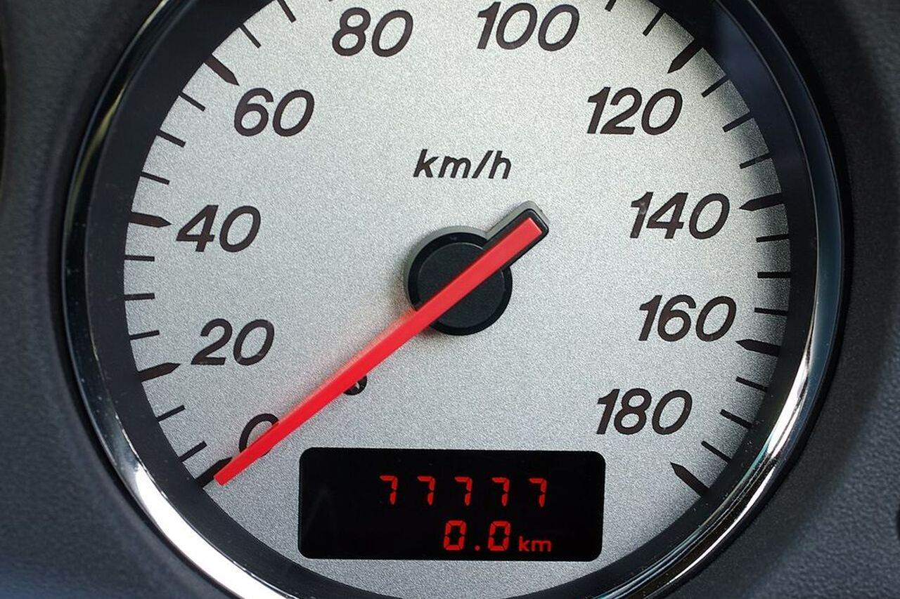 Documenting the odometer: record the display and the known mileage separately